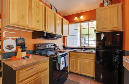 Apache Junction House | Patio w/Desert Views: Apache Junction Abode