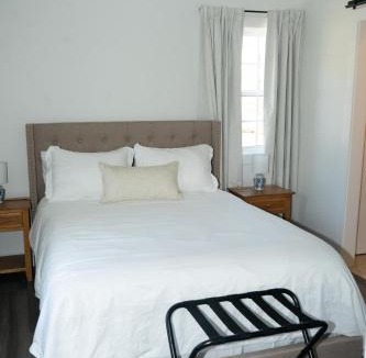 Carrollton Apartment | Peace Barn Getaway