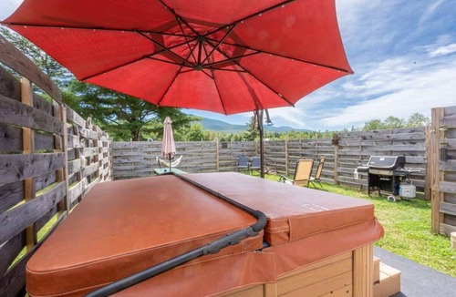 Twin Mountain Cabin | Peaceful Cabin Getaway Hot Tub & Mountain Views #5