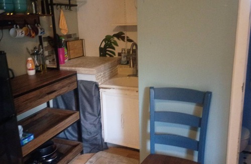 Libby Apartment | Peaceful, cozy studio right downtown