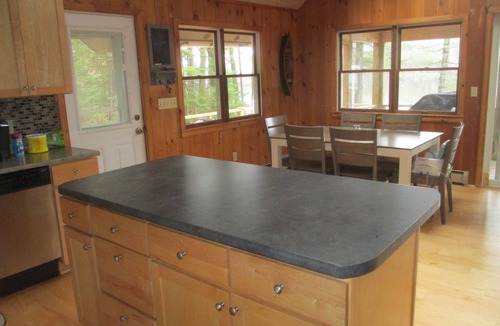 Bridgton Cottage | Peaceful Lakefront Cottage