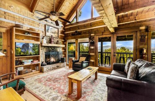 Sevierville Villa | Peak A View