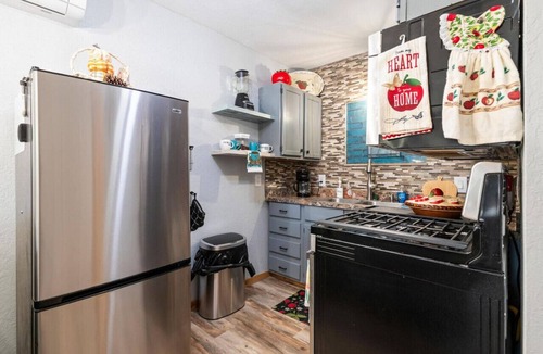 Denison Apartment | Peg's Place Efficiency Apt in Denison TX