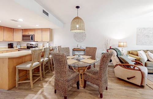 Orange Beach Condo | Perdido Dunes gem - walk to Gulf beaches - snowbirds welcome