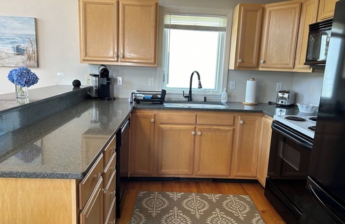 Snug Harbor House | Perfect Beach Getaway Home on Great Island (Narragansett, RI)