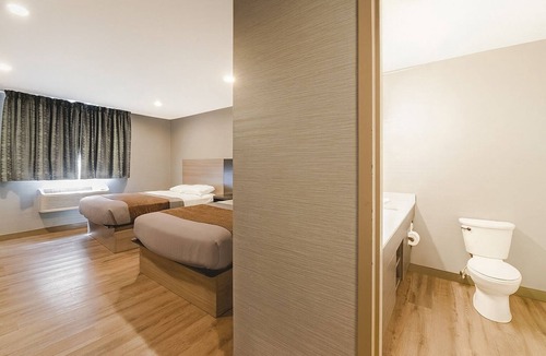 Foxboro Hotel | Perfect for a Quick Escape! 2 Spacious Units w/FREE Breakfast and Parking!