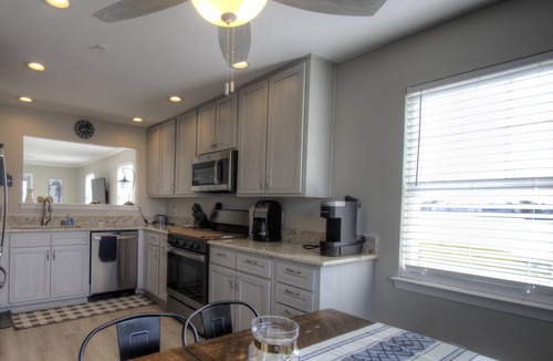 Ocean View Condo | Pet Friendly, 2nd Floor, 2 BD, 2 BA Condo w/Bayside Views, Steps to Pool, Tennis, Biking, and More!
