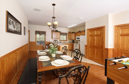 Pigeon Forge Villa | Pigeon Forge 120 - Three Bedroom Villa, Sleeps 10