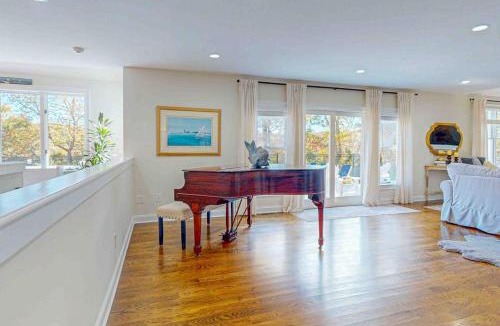 West Barnstable House | Plum Paradise