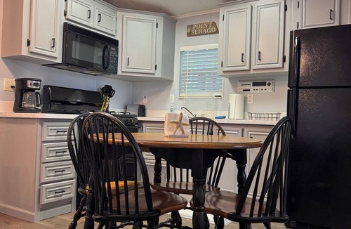 South Casco Cottage | Point Sebago Vacation Home