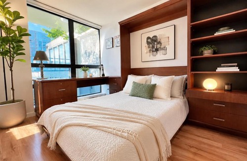 Yaletown Apartment | Premium 2BR Stay Steps from Shops and Restaurants
