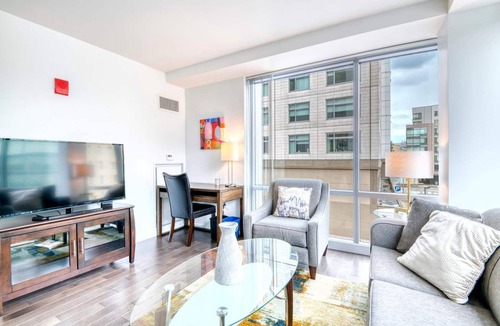 East Cambridge Apartment | Prime Cambridge Apt | Steps from Kendall Square