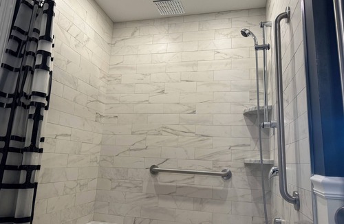 Hampden Apartment | Private 1 bedroom EV charging