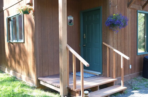 Kalifornsky House | Private 2 bedroom 1 bath Retreat Near the Kenai River in Soldotna, Alaska