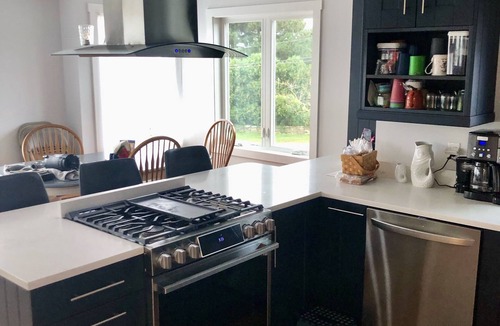 Old Saybrook House | Private beach community home across the street access to Cornfield Point Beach.