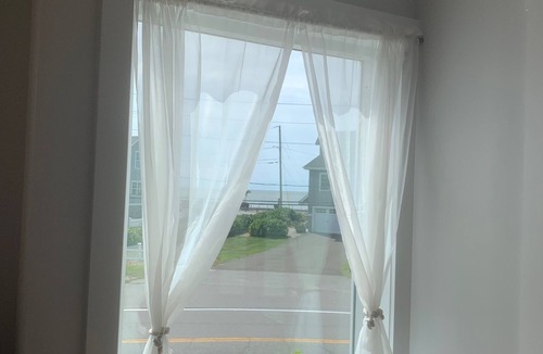 Old Saybrook House | Private beach community home across the street access to Cornfield Point Beach.