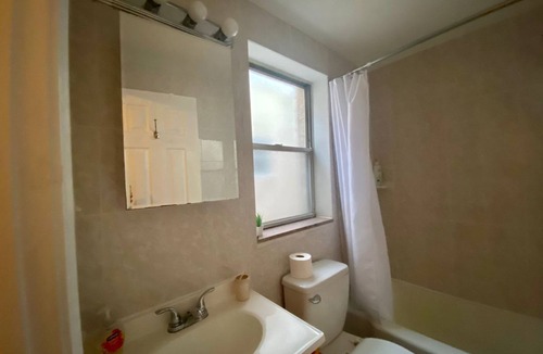 Newbold Apartment | Private studio room with an ensuite bathroom in South Philly.