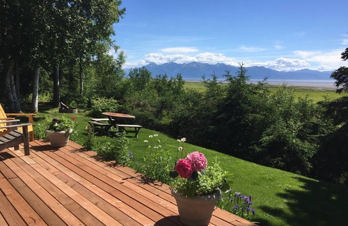 Bayshore - Klatt House | PRIVATE SUITE WITH a VIEW