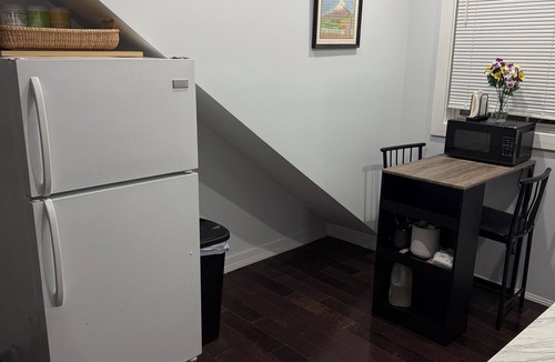 West New Haven Apartment | Private Third-Floor Attic Apartment