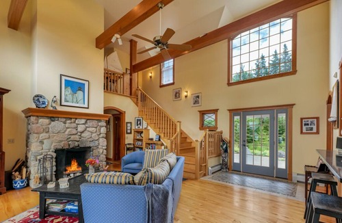Steuben House | Private, waterfront home on 220 feet of Dyer Bay, ME