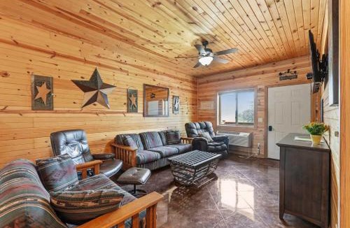 Shell Knob Apartment | Quail Cove Pine Premium Lakefront Condo Boatslip