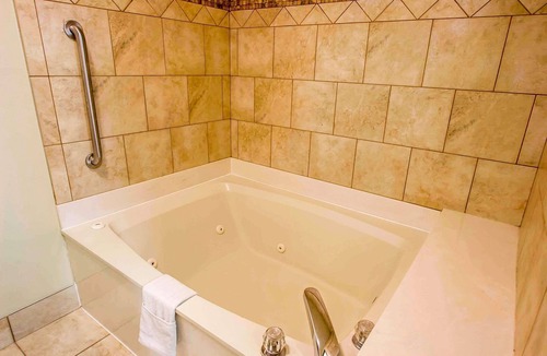 Germantown Hotel | Quality Inn & Suites Germantown North