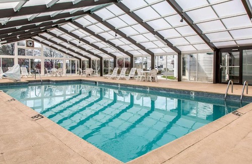 Middletown Hotel | Quality Inn & Suites Middletown - Newport