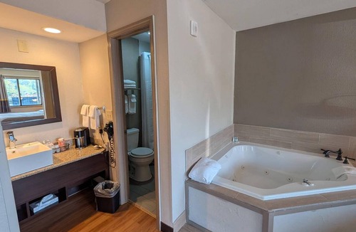 Helen Hotel | Quality Inn