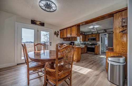Ada House | Quiet, comfortable & extensively updated - 2 bedroom