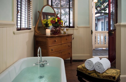 Downtown Baltimore Bed & Breakfast | Rachael's Inner Harbor Boutique Inn - The Letitia Mae Suite