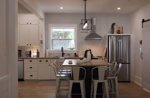 Victoria Villa | Raspberry Point Suite | Coastal Escape with Ocean Views & Kitchenette - Sleeps 4