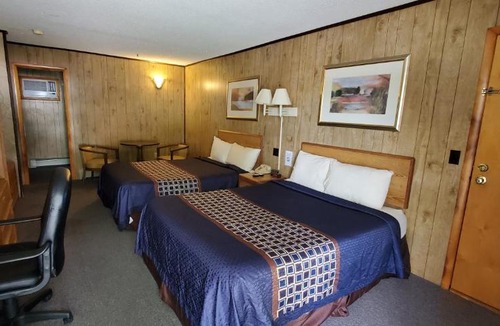 Catskill Hotel | Red Ranch Inn