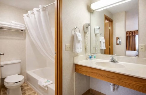 Devils Lake Hotel | Relaxing Devils Lake Suite with Free Parking & Year-Round Pool Access!