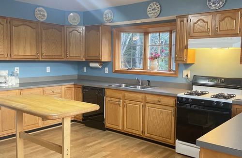Elka Park House | Relaxing Hunter Country Home with Mountain Views, Skiing, & Hiking!