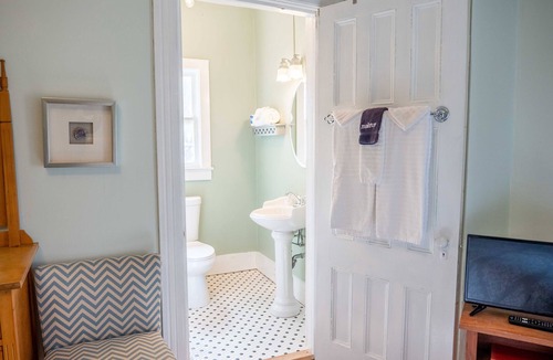 Fleischmanns Bed & Breakfast | River Run Bed and Breakfast
