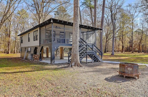 Ruffin Cabin | Riverfront Cottage with 2 docks and firepit located on the Edisto River