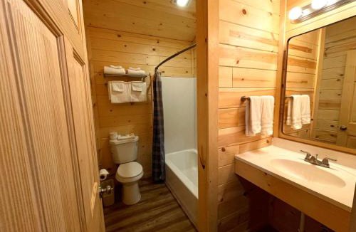Thompson Falls Hotel | Riverfront Motel & Cabins