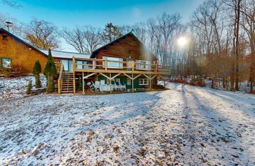 Boothbay House | Riverfront retreat with a furnished deck, washer/dryer & fast WiFi
