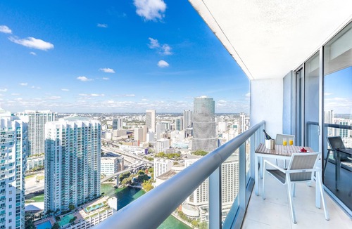 Downtown Miami Apartment | Riverwalk Access | Chic Brickell Condo