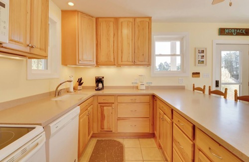 Foster Apartment | Rooftop Chesapeake Bay Views! Waterfront Retreat