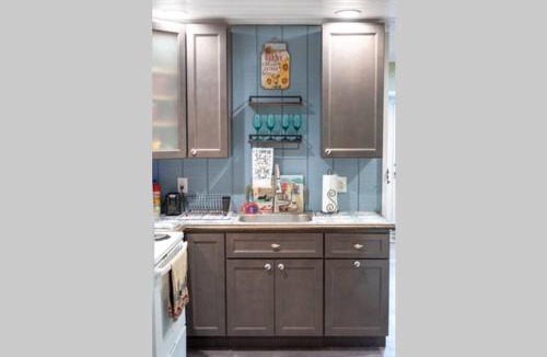 Roscoe House | Roscoe Cottage Pet Friendly