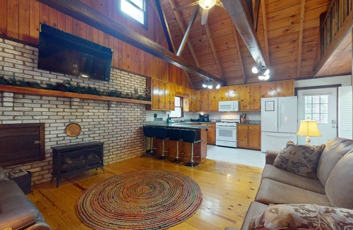 Epworth Cabin | Rustic Blue Ridge Cabin with Porch, Central AC and Gas Fireplace