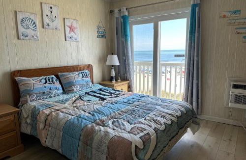 Windy Hill Apartment | Rustic Oceanfront Retreat | 2BR Coastal Cabin-Style Condo