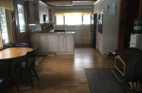 Severn Cottage | Rustic Panabode Cottage Georgian Bay