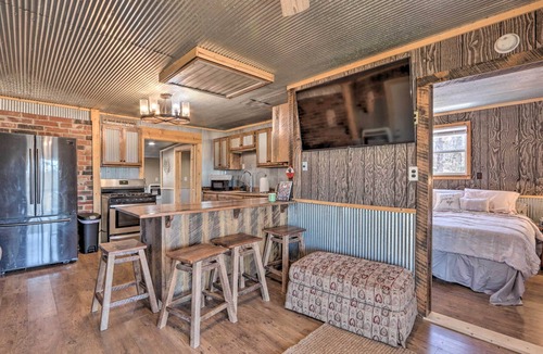 Flemington Cabin | Rustic Retreat - Steps to Pomme De Terre Lake