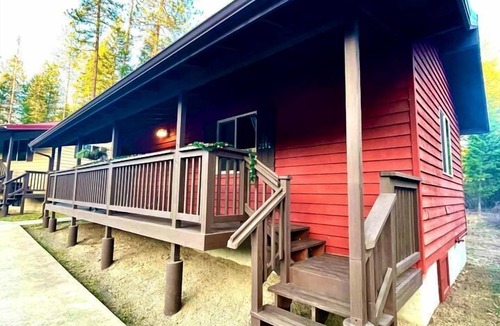 Thompson Falls House | Rustic Vacation Rental Surrounded by Nature in Montana