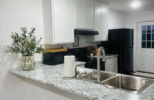 Mount Vernon Apartment | SageHallow.Spacious newly remodeled 2b 2b 8 miles from Brewton Parker University