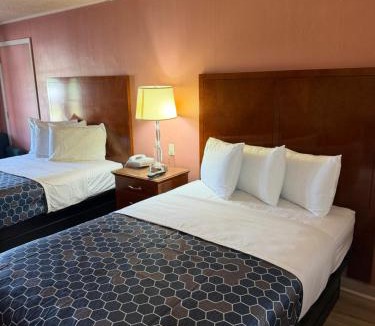 Perry Hotel | Scottish Inn and Suites Perry