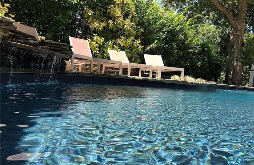 Noyack House | Seashell – Short Walk to Long Beach, Heated Pool & Best Sunsets in the Hamptons
