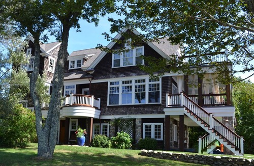 Kenyon House | Secluded, Luxurious Getaway, Escape The City W/Private Beach & Waterfront Dock